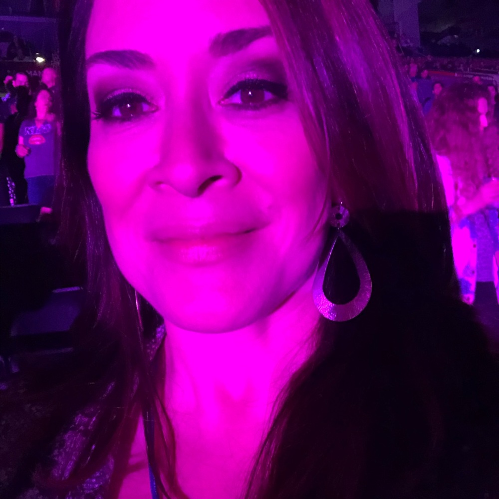 Meet your Posher, Vicky